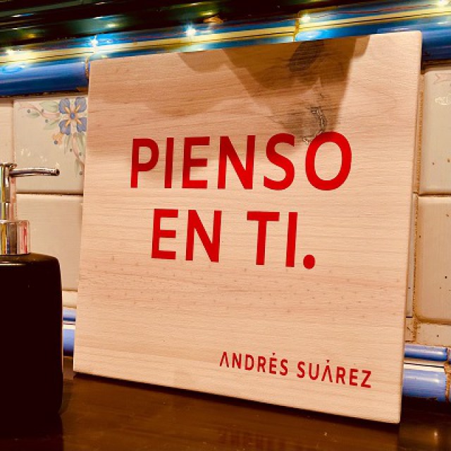 cartel-pienso-en-ti-andres-suarez